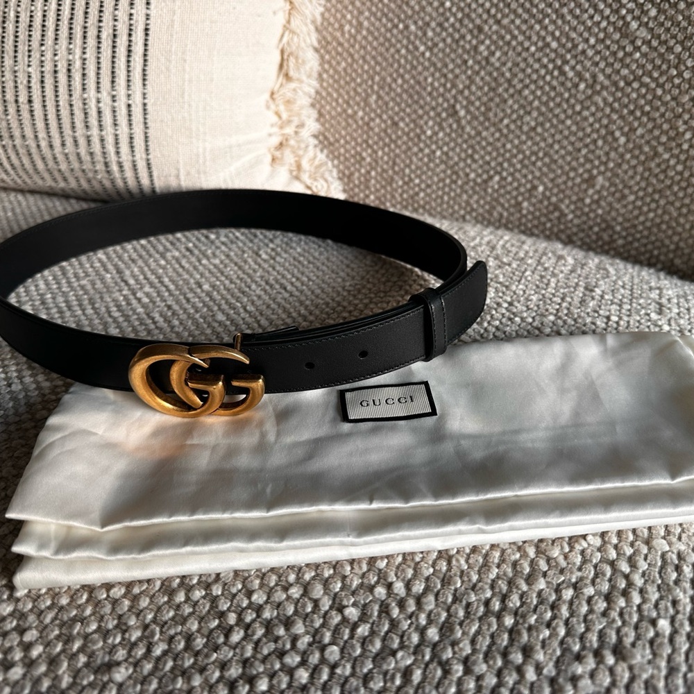 Gucci Black Leather Belt with Gold Double G Interlocking Buckle